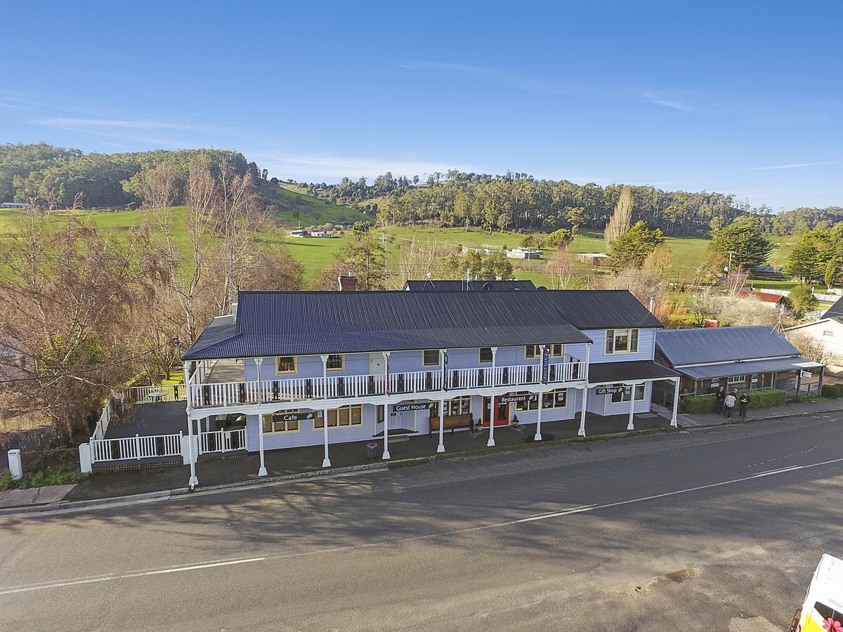 Mole Creek Guesthouse Exterior photo